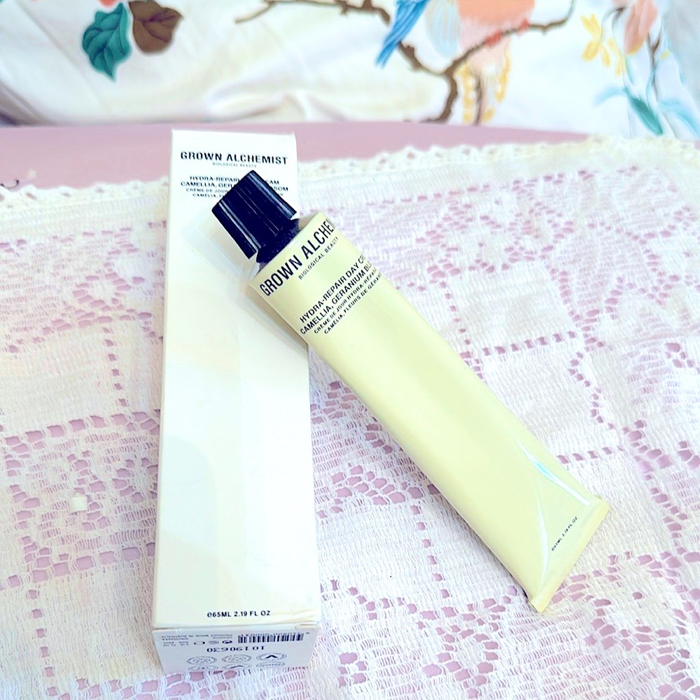 Grown Alchemist Hydra-Repair Day Cream-Camellia & Geranium Blossom-Face Moisture - Picture 5 of 14